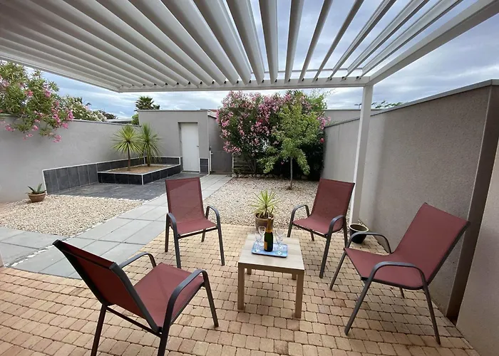 Superbe Villa Avec Piscine En Residence A Sete