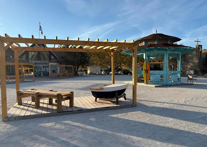 L'Estanque, Maison Pour Familles Et Tribus, Face A L'Etang De Thau